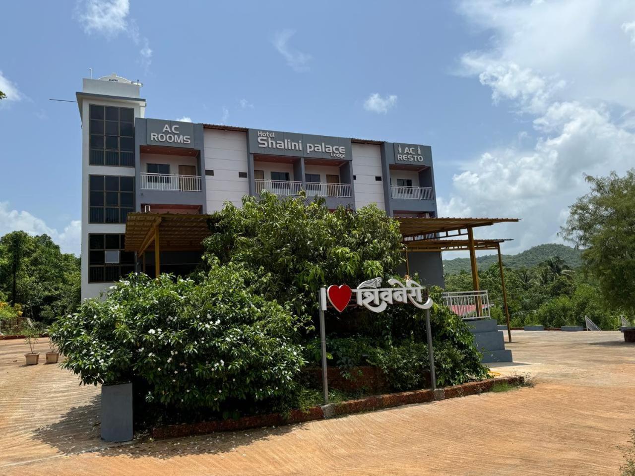 Hotel Shalini Palace Ratnāgiri Eksteriør billede